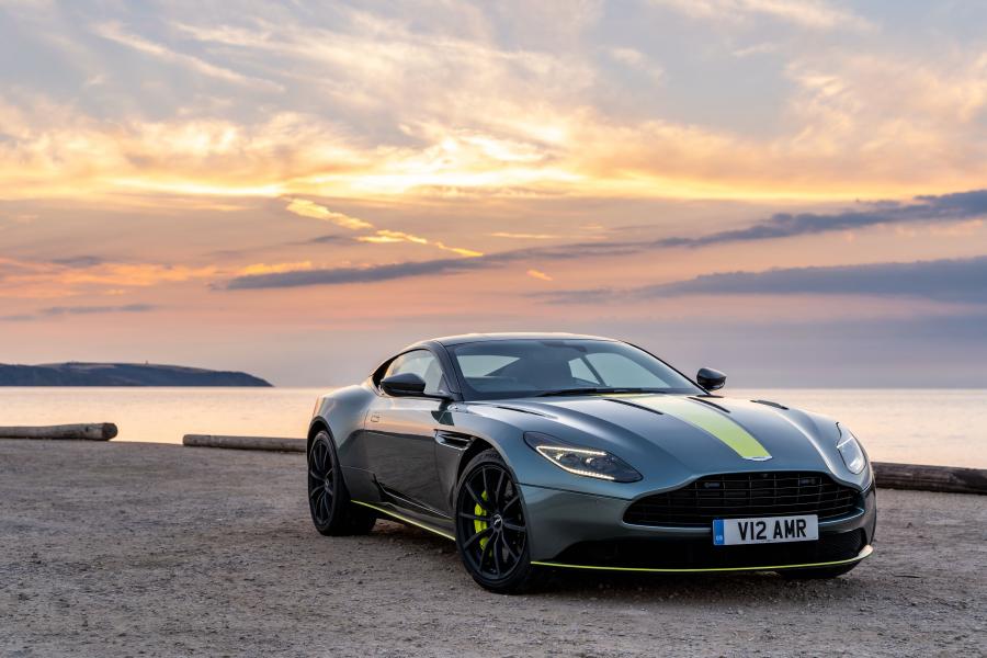  Aston Martin DB11 AMR Signature Edition 2018 года  (UK) (фото 21 из 40)